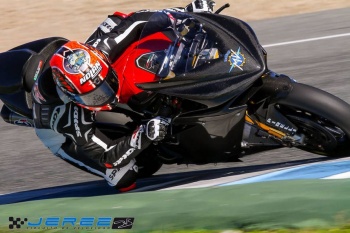 Marco Melandri in sella alla MV Agusta