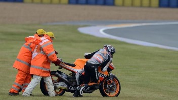 Moto - News: Guai alle mani per Marquez e Rins