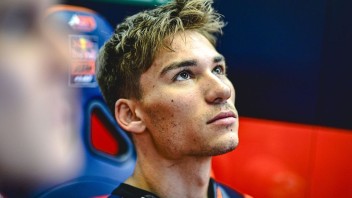 Moto2: Deniz Öncü operato per una frattura alla mano sinistra