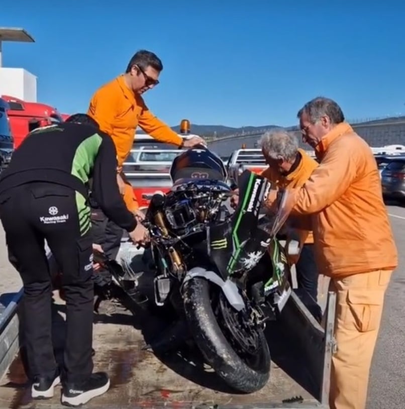 SBK, Alex Lowes destroys the Kawasaki at the Portimao tests