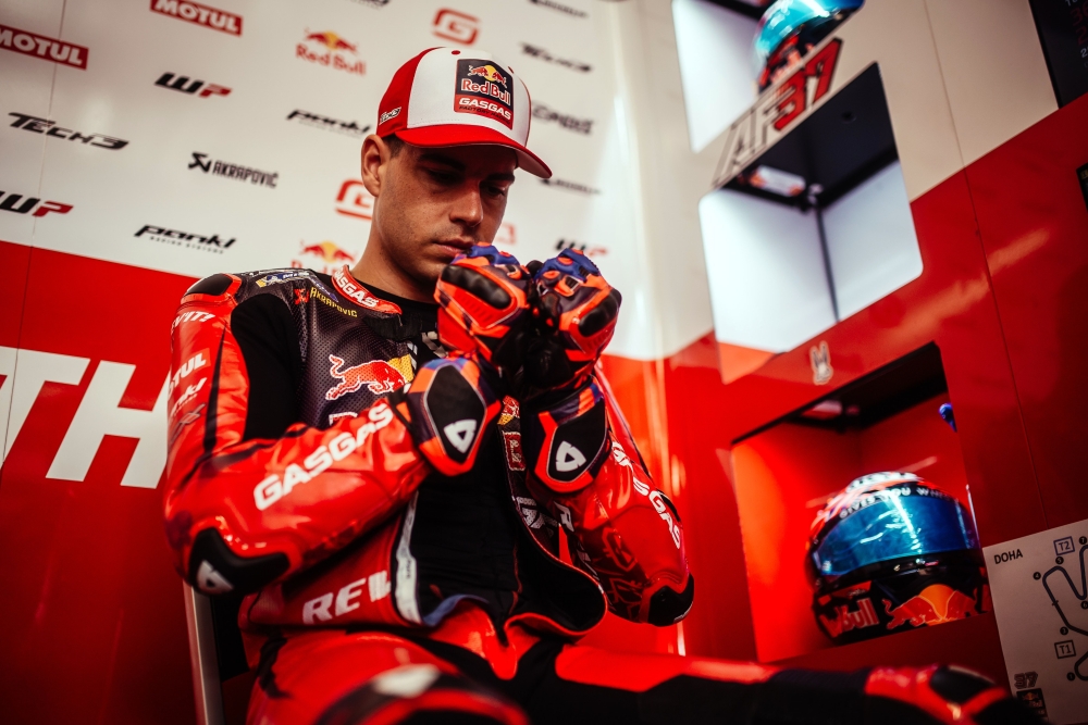 MotoGP, Augusto Fernandez : « Le cadre carbone me pose problème »