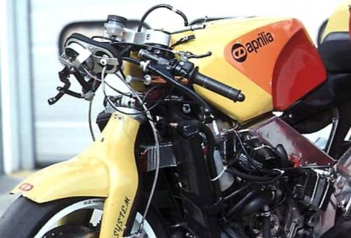 Forcella alternativa per Honda GL 1800: come funziona?