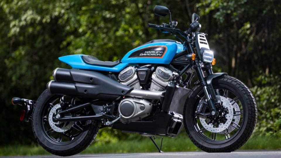 Harley-Davidson, in arrivo flat tracker e cafe racer