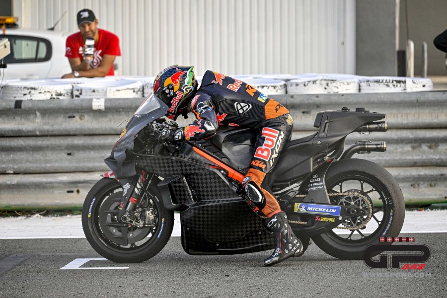 MotoGP: Aprilia's revenge: from the innovative RS "Cube" to the RS-GP "trunk"