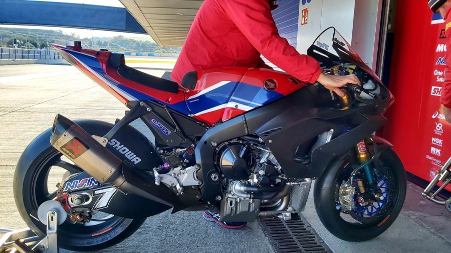 SBK: Honda sorprende a Jerez: ecco il nuovo telaio della CBR 1000 RR-R