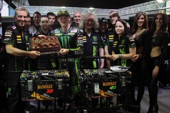 Bradley Smith con il team