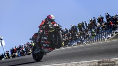 MotoGP: Espargarò fa volare l'Aprilia a Valencia: 1° in FP3, Rossi eroico in Q2