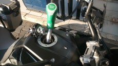 Moto - News: Caro benzina: il prezzo è “dopato” di almeno 20 centesimi