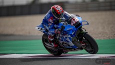 MotoGP: Qatar FP2 - Suzuki accerchia Marquez: 1° Rins e 3° Mir, nel mezzo la Honda