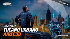 Moto - Test: Prova Tucano Urbano Airscud: l'airbag per moto 3 in 1