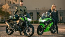 Moto - News: Kawasaki Z400 e Ninja 400 MY2023: il ritorno delle medie