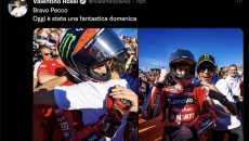 MotoGP: Rossi, Lorenzo, Stoner, Fogarty, Checa: i campioni celebrano Bagnaia