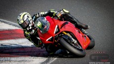 SBK: Andrea Iannone in pista a Misano sulla Ducati V4 con Michele Pirro