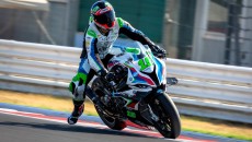 SBK: Giannini tiene a bada Gamarino, poi la bandiera rossa nel National Trophy
