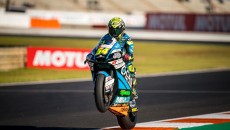 Moto2: Aldeguer imprendibile trionfa a Valencia, è terzo in classifica di campionato