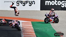 MotoGP: Che rischio! Guardate il volo di Marquez nella collisione con Martin