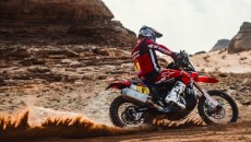 Dakar: Schareina cade e si ritira, la prima tappa è della Honda di Brabec