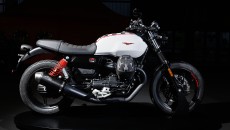 Moto - News: Gruppo Piaggio a MBE 2024 con la nuova Moto Guzzi V7 Stone Ten