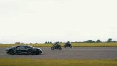 Moto - News: Bugatti Chiron SS vs Kawasaki H2R vs Ducati Panigale SP2: DRAG RACE