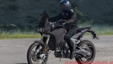 Moto - News: Ducati DesertX V2: ci sono le foto spia Moto - News: Ducati DesertX V2: ci sono le foto spia