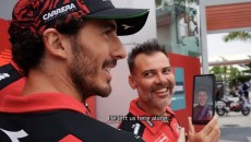 MotoGP: VIDEO - Bagnaia scherza con Marquez: "Testa di c***o! Ci hai lasciati soli"