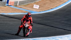 SBK: Colpo di scena a Jerez: Bulega stende Toprak e vince la Superpole Race