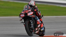 MotoGP: Bezzecchi domina e vince a Valencia, sul podio anche Fernandez e Di Giannantonio MotoGP: Bezzecchi domina e vince a Valencia, sul podio anche Fernandez e Di Giannantonio