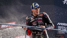 MotoGP: Bezzecchi: "La proposta di matrimonio? Ho vinto una scommessa con Rivola" MotoGP: Bezzecchi: "La proposta di matrimonio? Ho vinto una scommessa con Rivola"