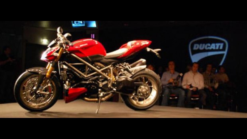 Moto - News: Ducati Streetfighter è la moto più bella del Salone EICMA 2008