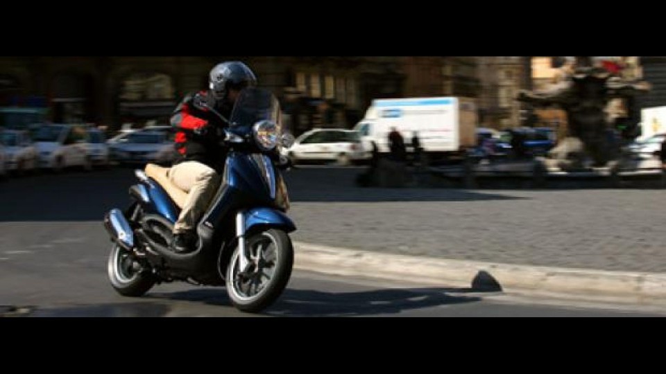 Moto - News: Piaggio Beverly Tourer 300: primo contatto