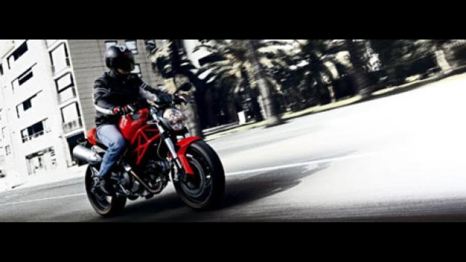 Moto - News: Ducati Monster 696