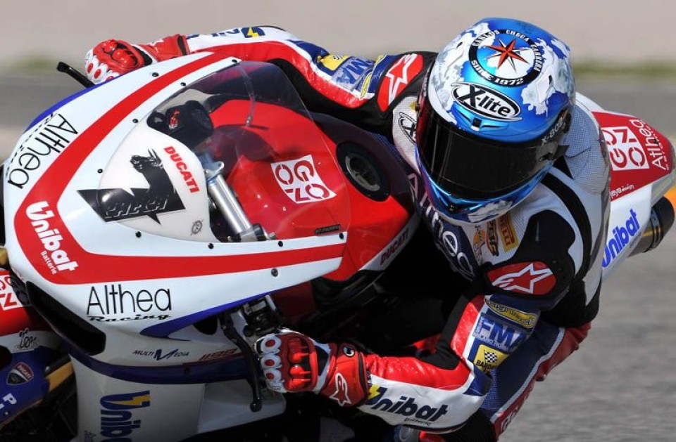 Moto - News: SBK: Carlos Checa è il più veloce