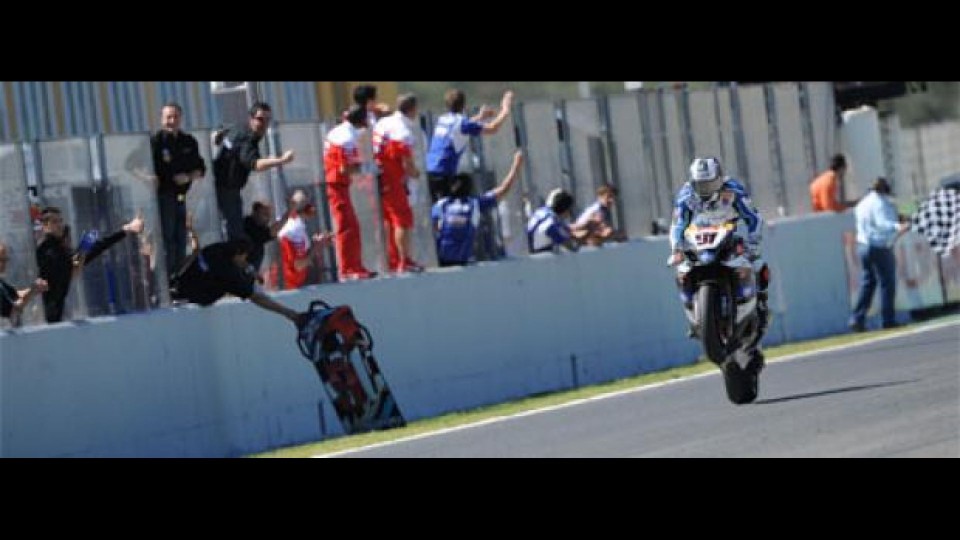 Moto - News: WSBK 2010, Valencia: grande prova di Haslam