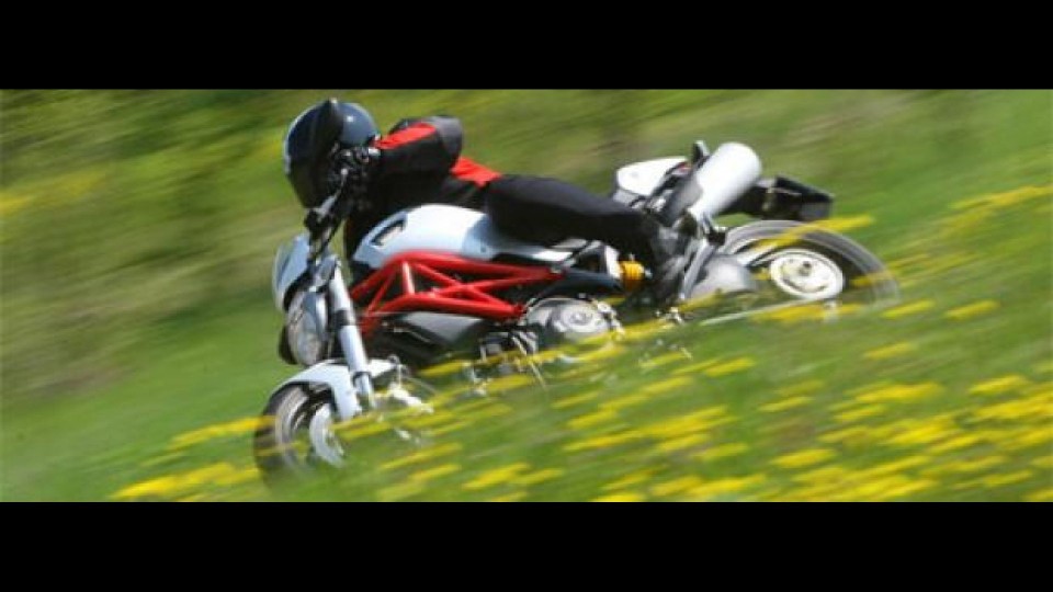 Moto - Test: Ducati Monster 796 - TEST