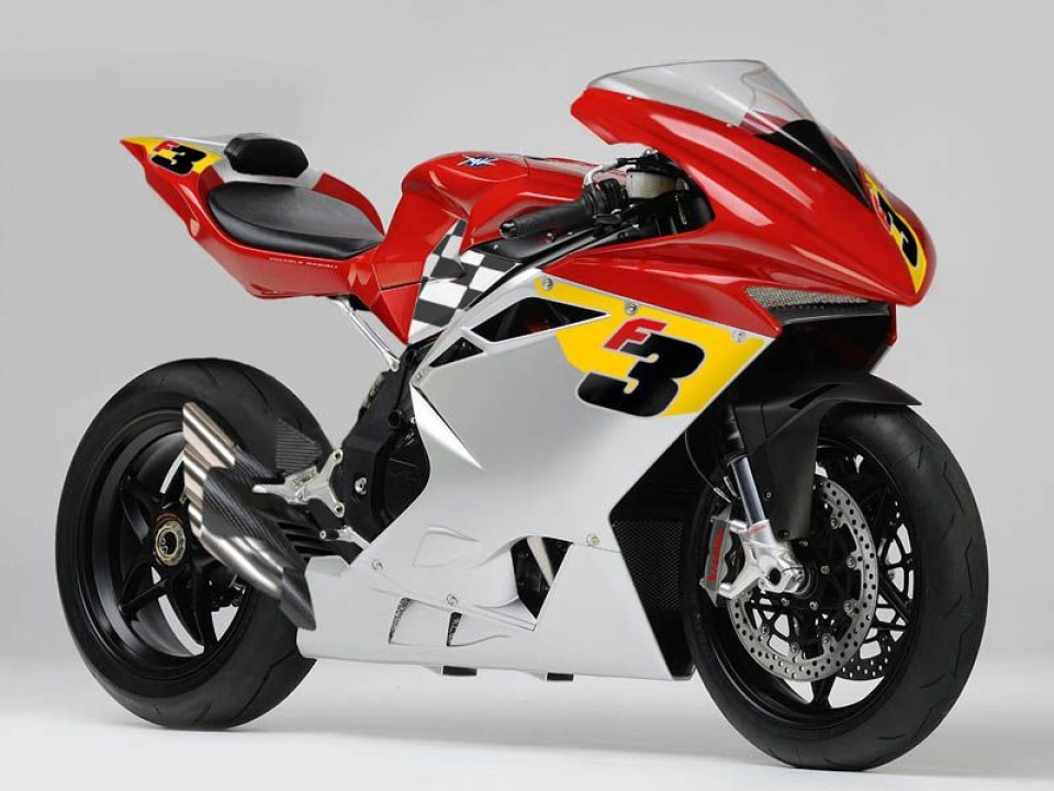 Moto - News: Rilancio per la Supersport dal 2011