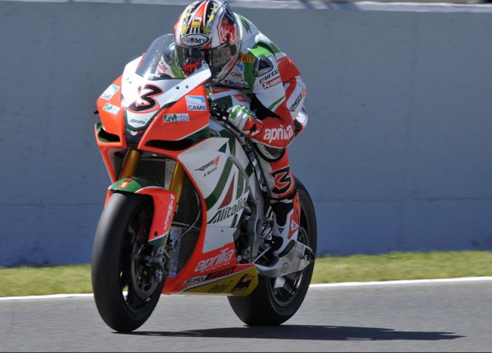 Moto - News: SBK: Vittoria bis per Max Biaggi a Monza