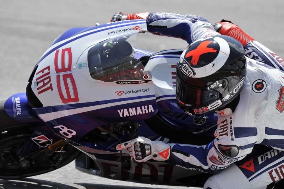 Moto - News: Lorenzo in  pole, Vale in seconda fila