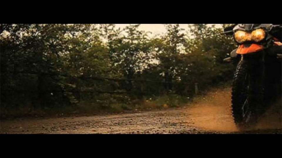 Moto - News: Triumph Adventure 2011: nuovo teaser Moto - News: Triumph Adventure 2011: nuovo teaser