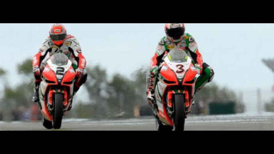 Moto - News: WSBK 2010, Silverstone: Biaggi corre in rimessa