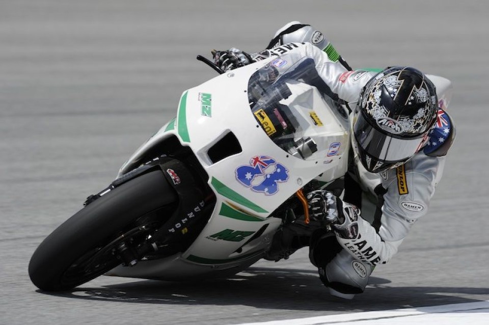 Moto - News: Moto2 FP3: West ok, Sofuoglu super