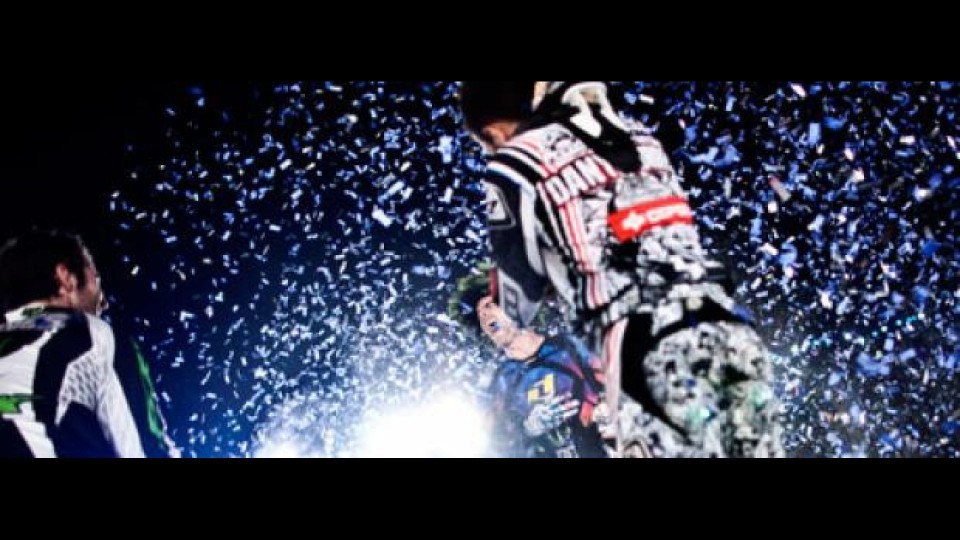 Moto - News: Red Bull X-Fighters, Roma: Nate Adams è il Campione 2010