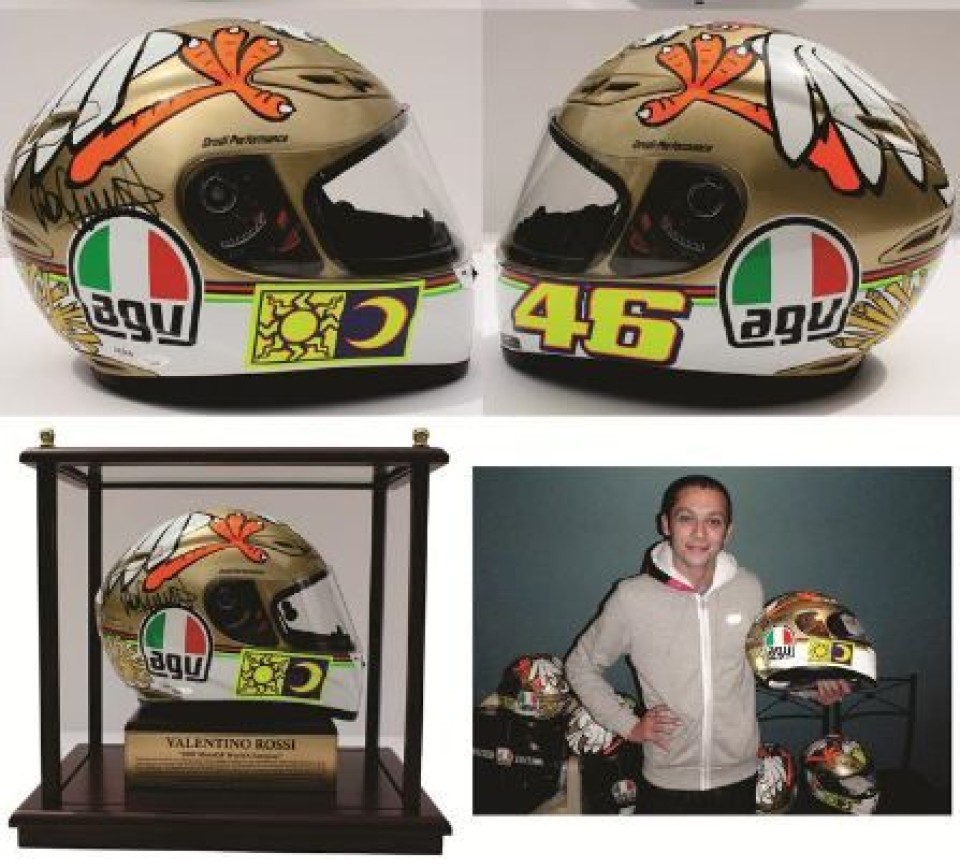 Moto - News: In vendita il casco del 9° titolo di Rossi