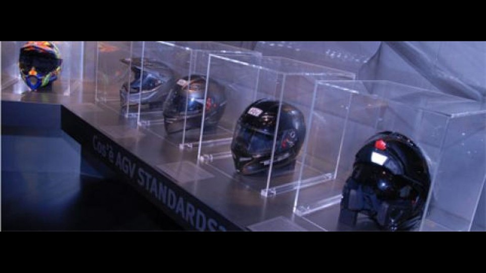 Moto - News: AGV a EICMA 2010