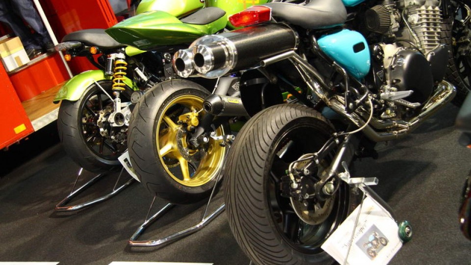 Moto - Gallery: Motor Bike Expo 2011 - Le CafÃ¨ Racer