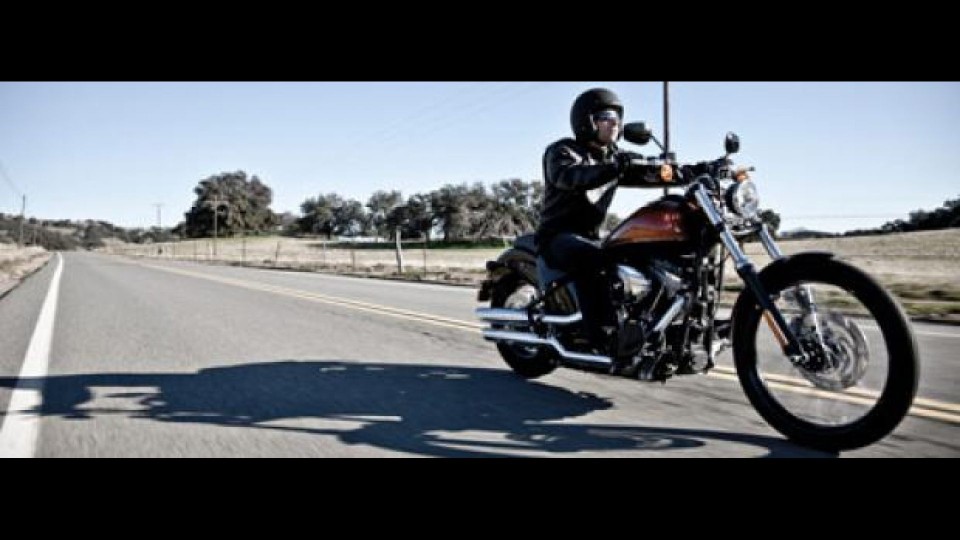 Moto - News: Harley-Davidson Softail Blackline 2011