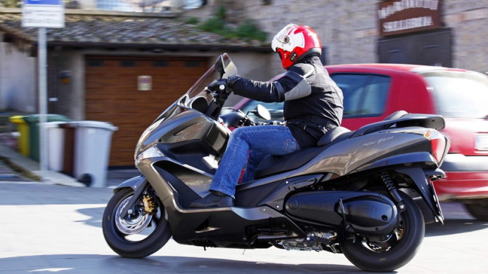 Moto - Gallery: Honda SW-T 600 2011 - Foto dinamiche