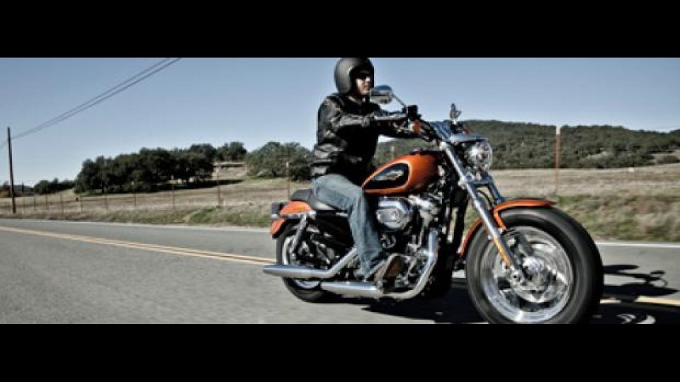 Moto - News: Nuova Harley-Davidson 1200 Custom Moto - News: Nuova Harley-Davidson 1200 Custom
