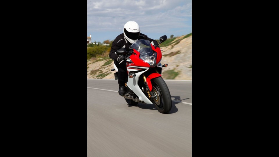 Moto - Gallery: Honda CBR600F 2011 - Foto dinamiche