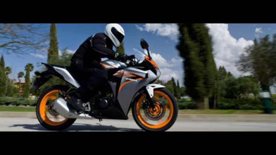 Moto - News: Honda CBR125R 2011: io ci provo!