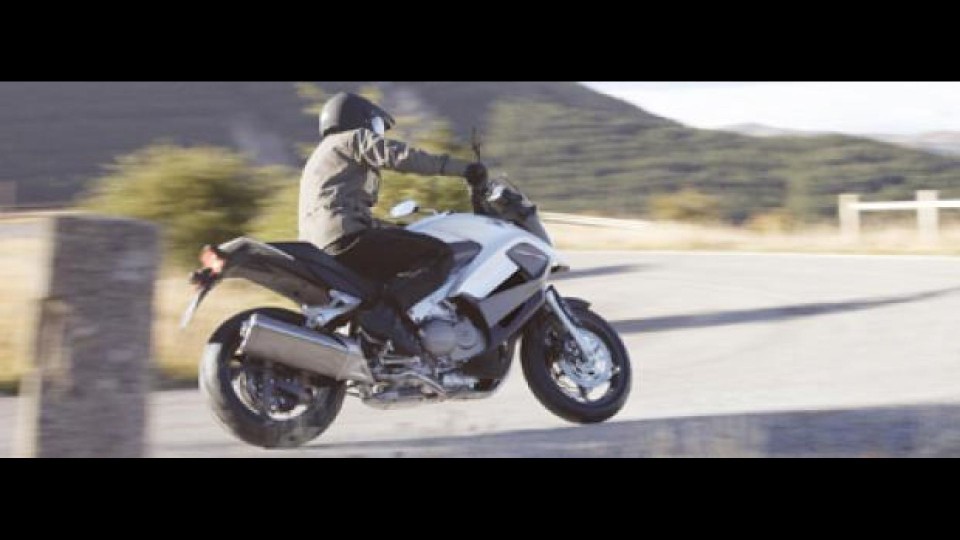 Moto - News: Honda Crossrunner: all'attacco del mercato!